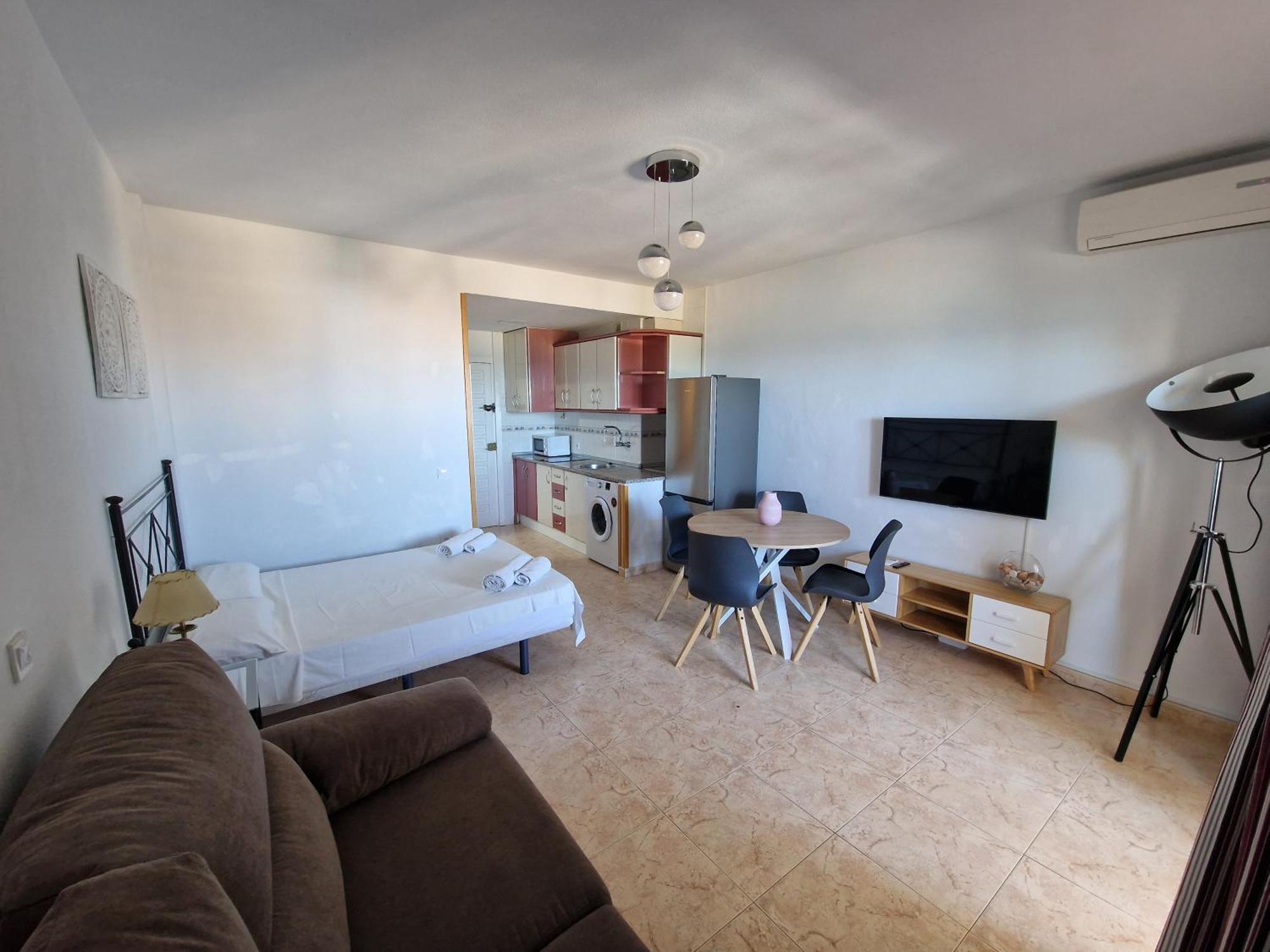 BenalBeach Yasmine Apartment Benalmadena Bagian luar foto